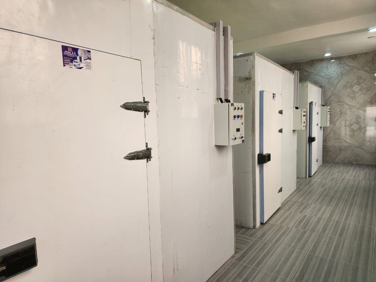 Cold Rooms & Freezers